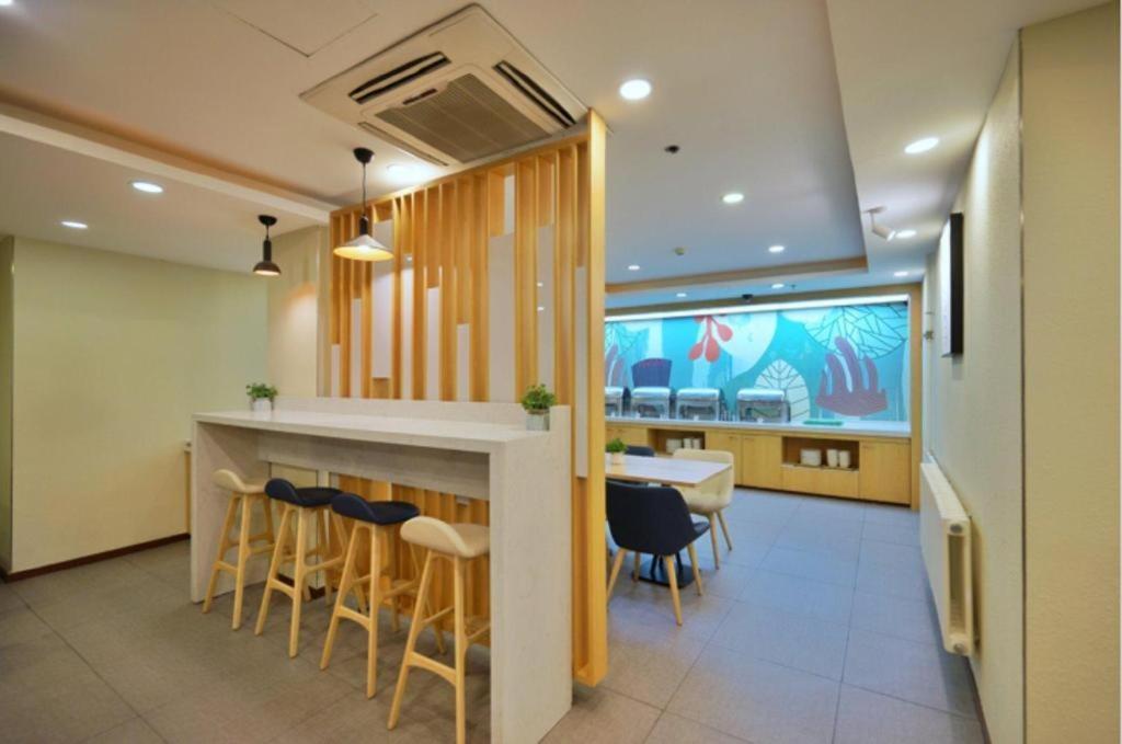 Hanting Hotel Harbin Dongdazhi Street Buitenkant foto